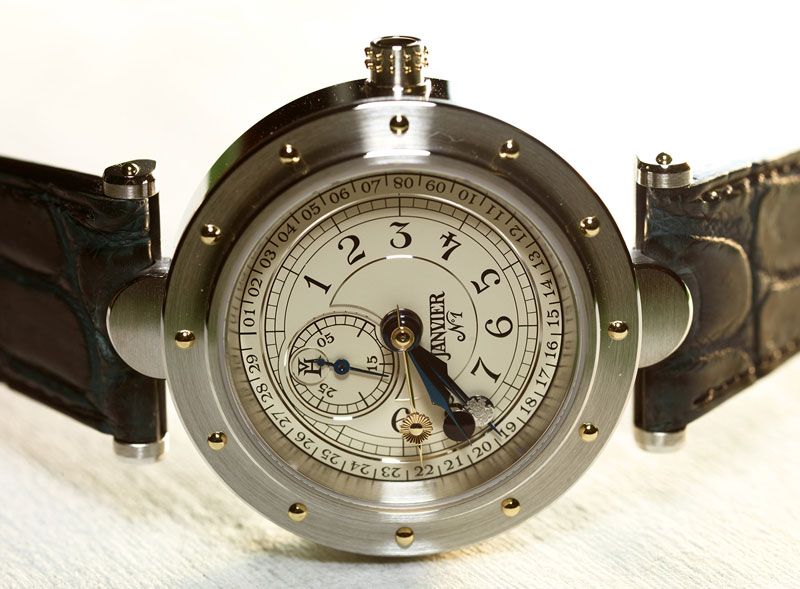 Weekly Watch Photo Vianney Halter Classic Janvier Lune et Soleil